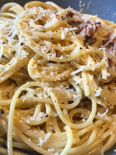 Una foto de Spaghetti carbonara original