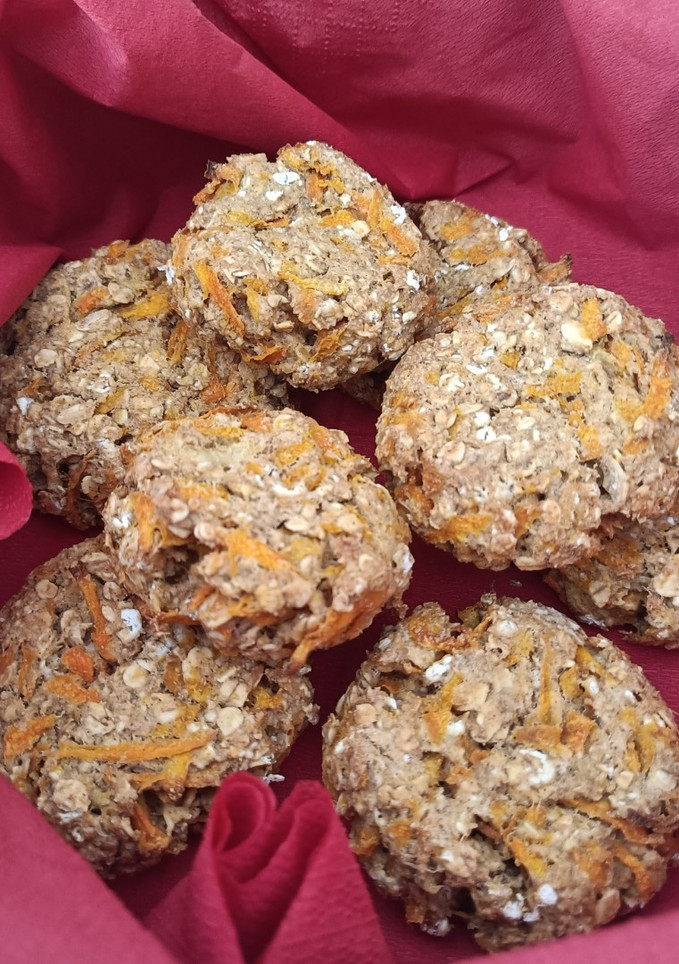 Una foto de Galletas de avena, zanahoria y jengibre