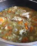 Pollo arvejado