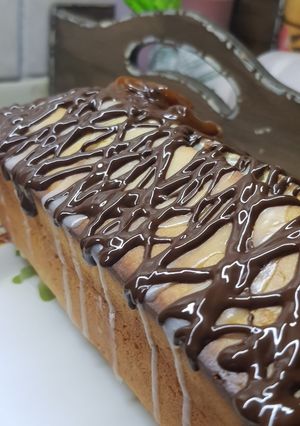 Una foto de Budín de Limón 🍋🍫