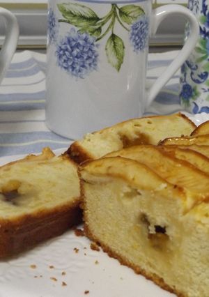 Una foto de Pan otoñal de mermelada de cítricos con manzana