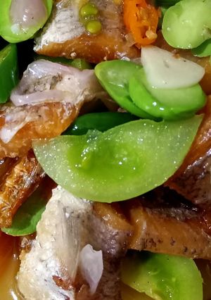 Foto resep Ikan asin pete simple