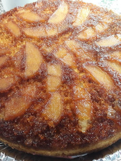 Una foto de Torta de manzana invertida