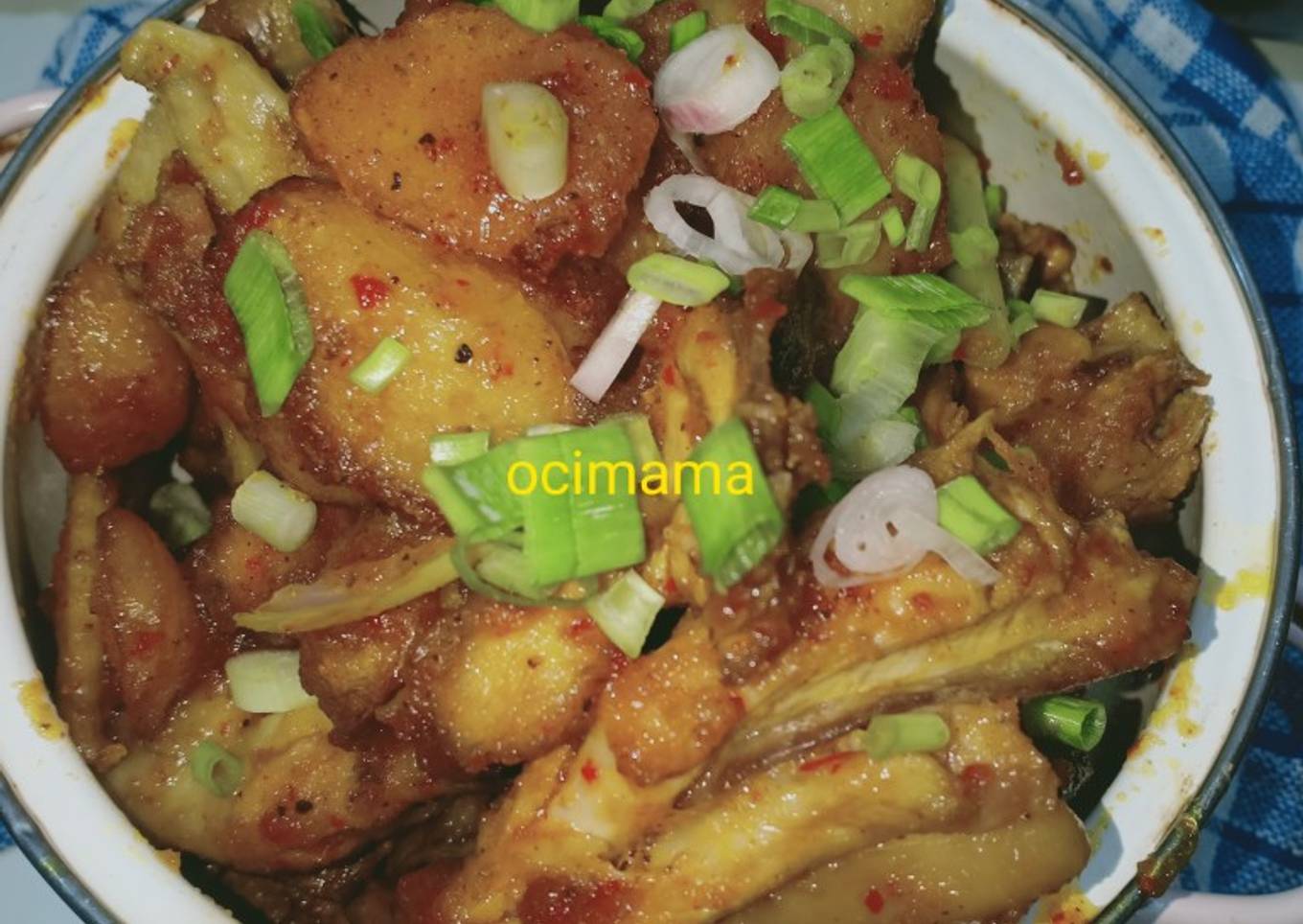 Bagaimana Menyiapkan Rica ayam kentang Anti Gagal