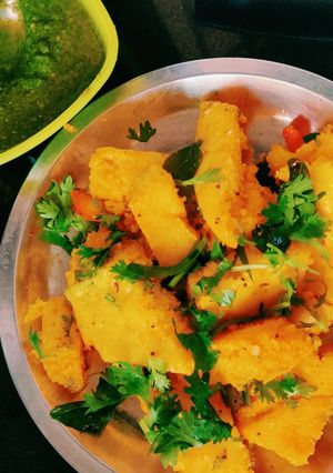 A picture of Besan suji dhokla.