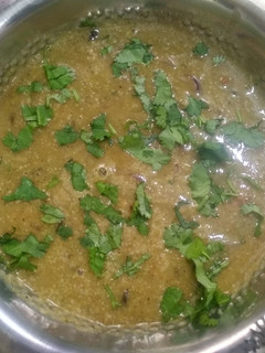 ரோட்டு கடை பிளைன் இட்லி குருமா (Idli kuruma recipe in tamil) செய்முறை முக்கிய புகைப்படம்
