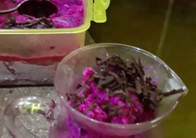 Cara Gampang Membuat Es Krim Buah Naga yang Menggugah Selera