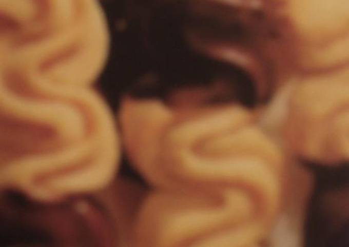 κύρια φωτογραφία συνταγής Δίχρωμα Βιεννέζικα Μπισκότα