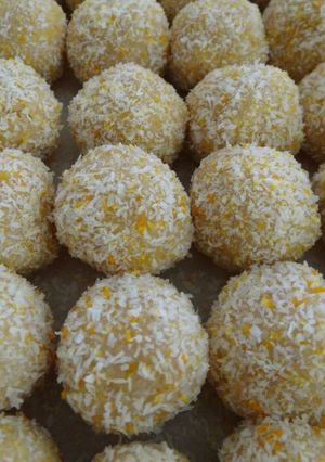A picture of Lemon balls.