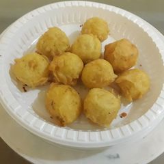 A picture of Kachori.