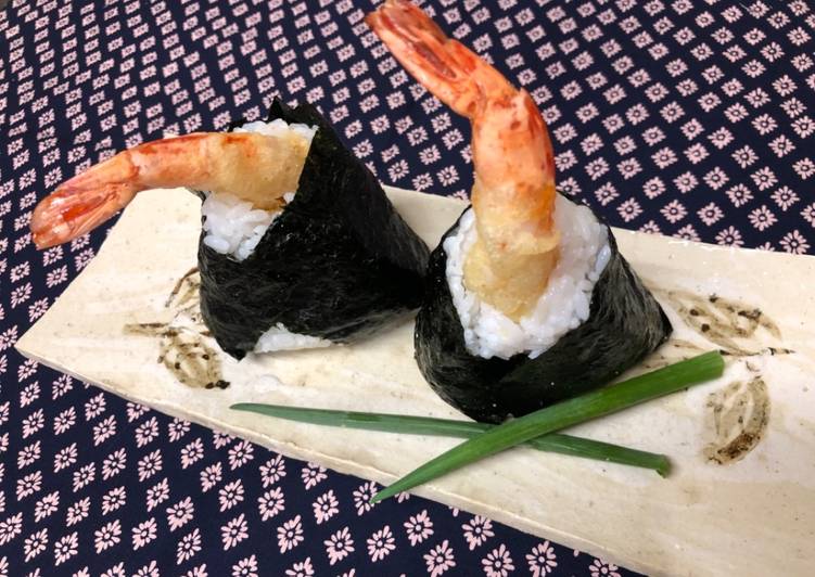 Recipe: Appetizing Japanese Shrimp Tempura Onigiri (Rice Ball)②