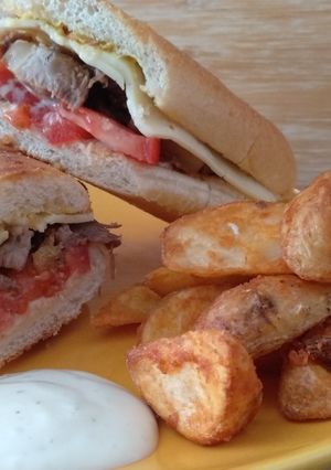 Una foto de Bocata de costillas de cerdo