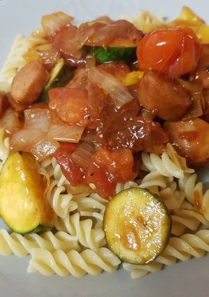 A picture of My Quick smoked Sausage & Veg in a BBQ sauce.💚.