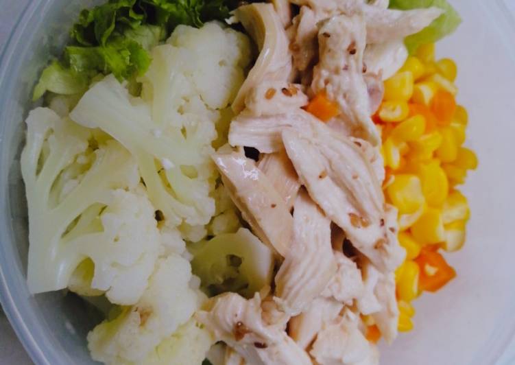 Easiest Way to Make Yummy Eat Clean: Salad ức gà rau củ