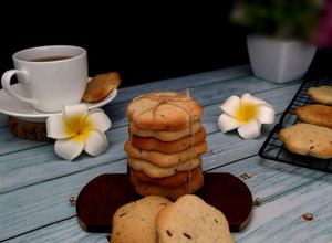 A picture of Cumin Chili Cookies.