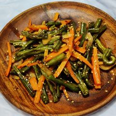 A picture of Schewan beans and carrot stir fry.