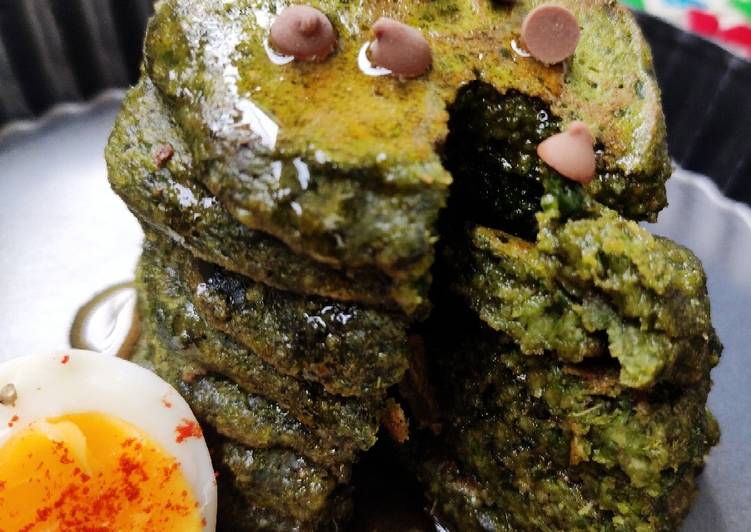 Recipe of Super Quick Homemade Oats-palak/spinach pancakes