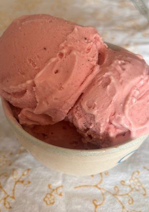 Foto principal de Gelat cremós de maduixa