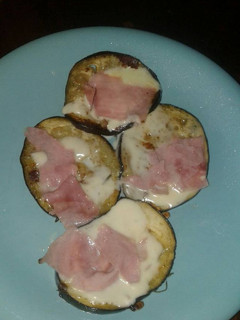 Una foto de Pizzetas de berenjena