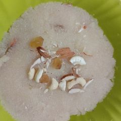 A picture of Suji ka halwa.