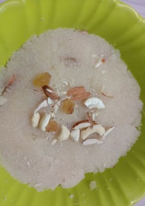 A picture of Suji ka halwa.