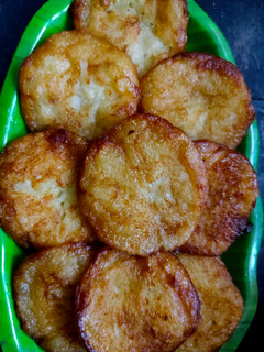 நெய் அதிரசம் (Nei Athirasam Recipe in TAmil) செய்முறை முக்கிய புகைப்படம்