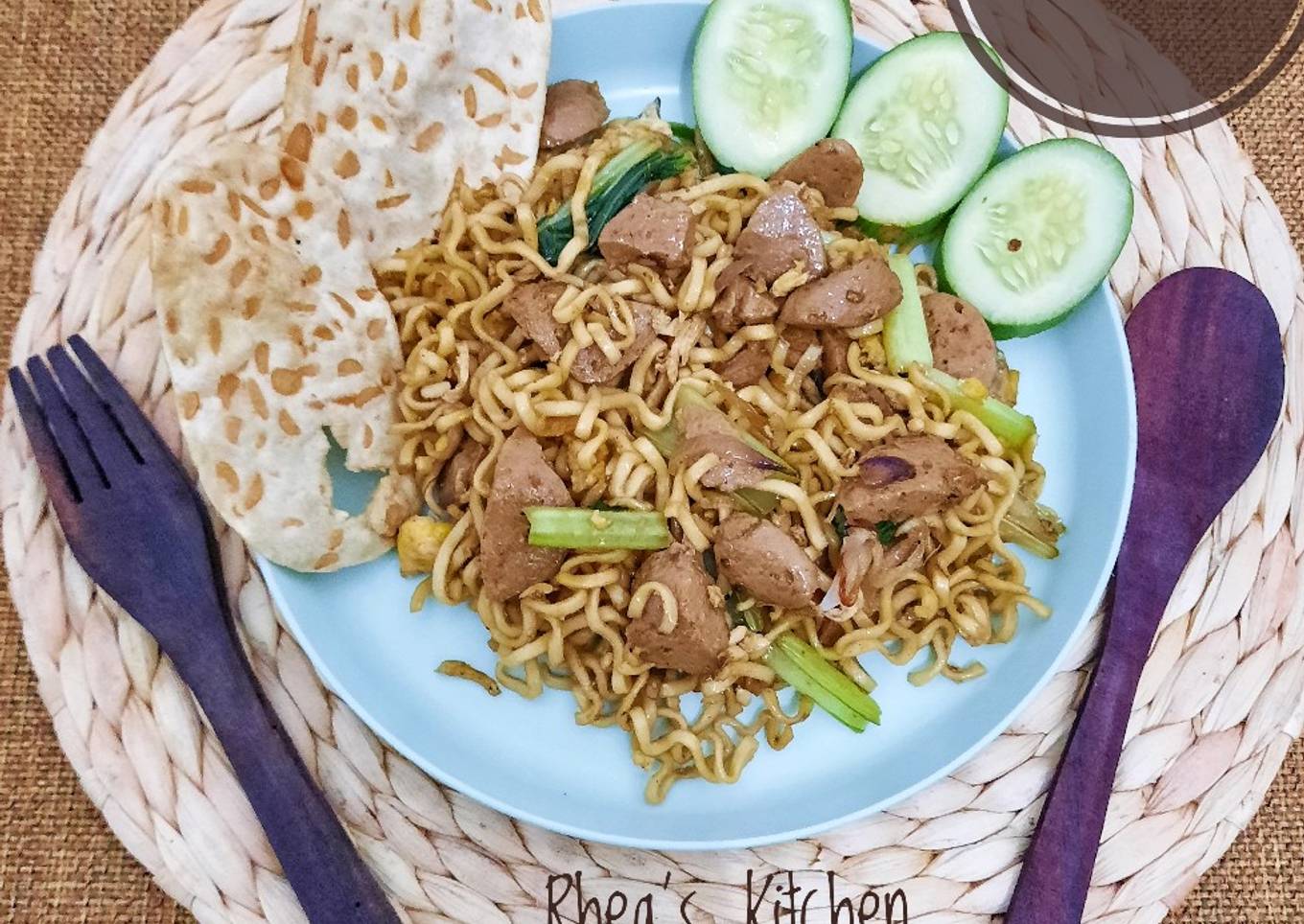 Mie Goreng Bakso Bumbu Iris