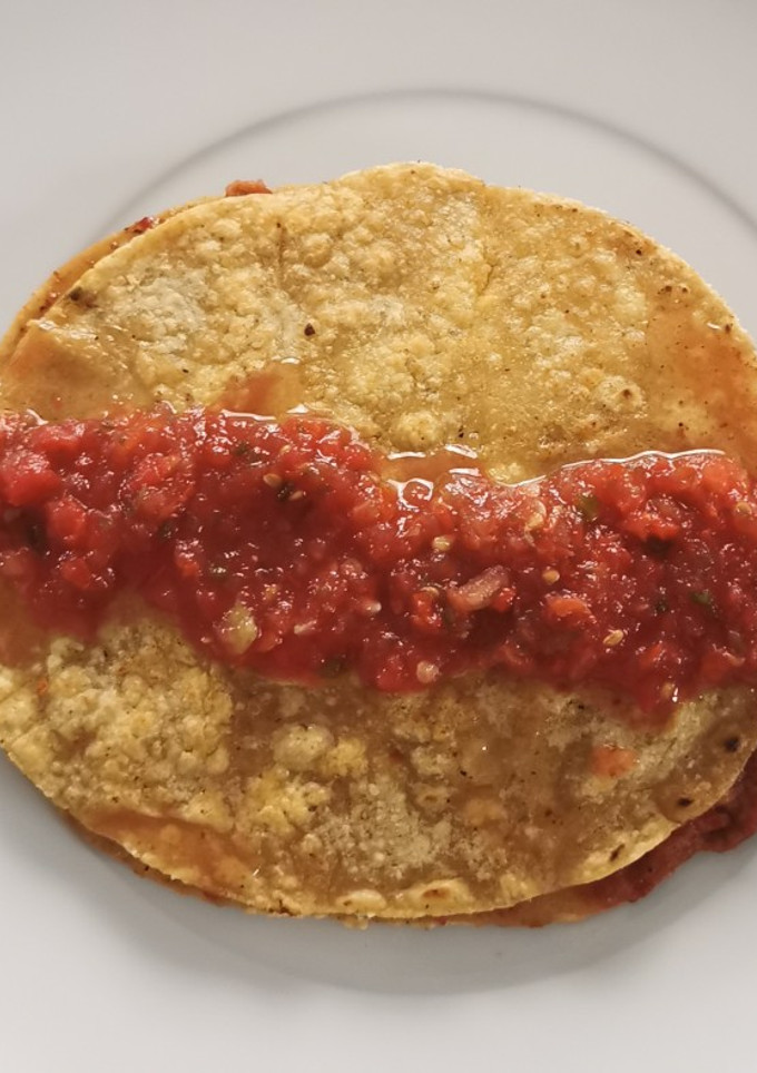 Una foto de Epalmes de frijoles con chorizo