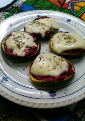 Una foto de Zapallitos rellenos y frutos secos