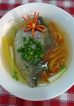 Hình của món Canh cá dìa nấu thơm cà.