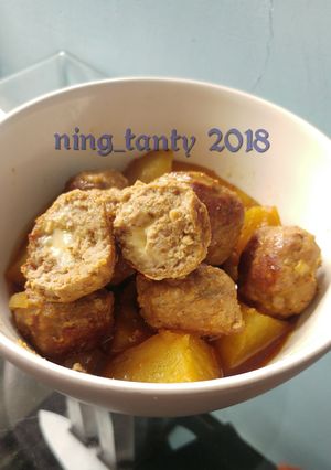 Foto resep Semur Bola-bola Daging Isi Keju Leleh