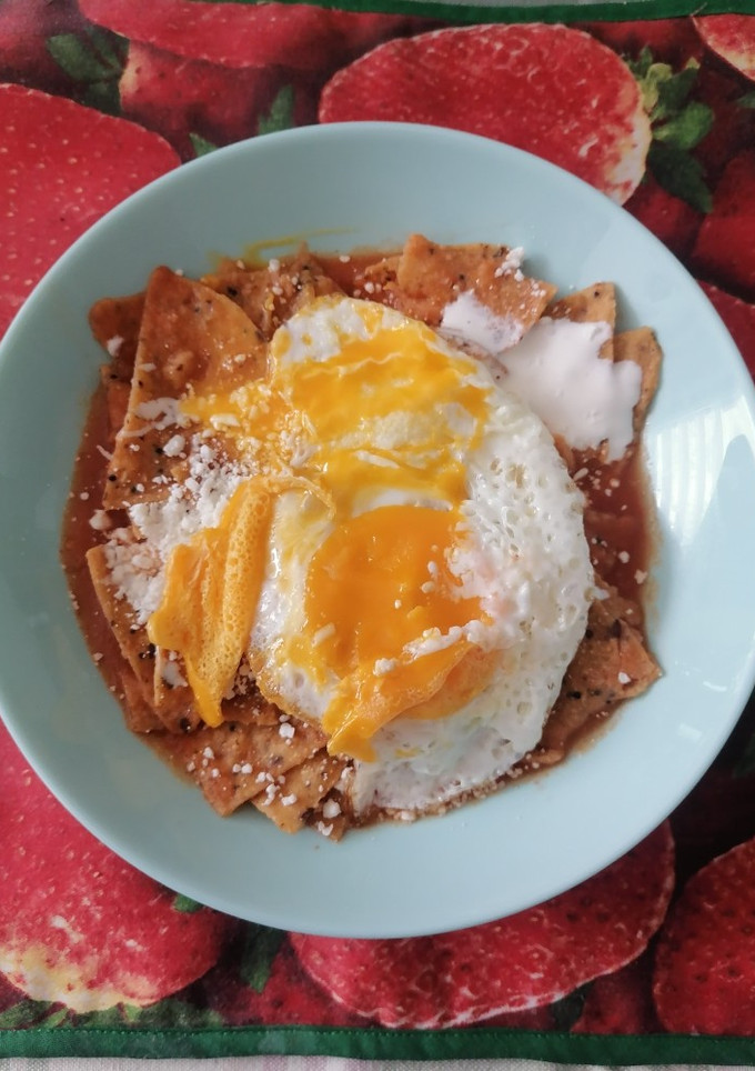 Una foto de Chilaquiles rojos 🤤