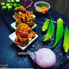 A picture of Spicy Bhindi Do Pyaja.