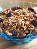 Easy Breakfast: Homemade Granola