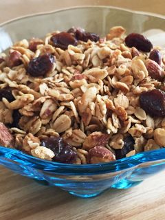 A picture of Easy Breakfast: Homemade Granola.