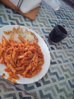 Una foto de Macarrones con carne picada