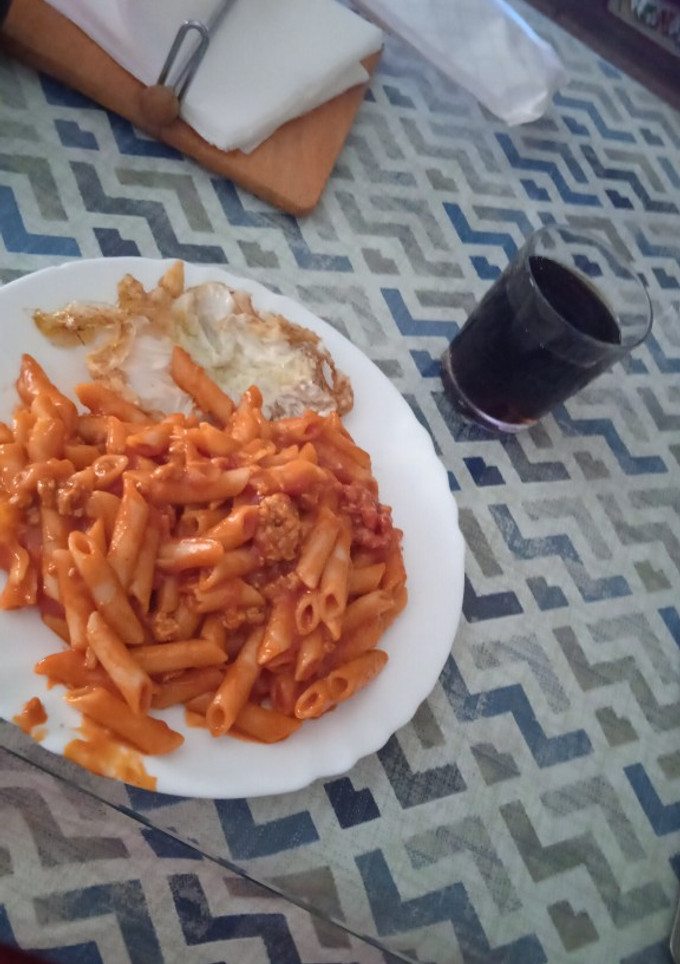 Una foto de Macarrones con carne picada