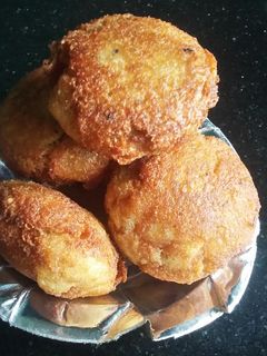 A picture of Bread kachori.
