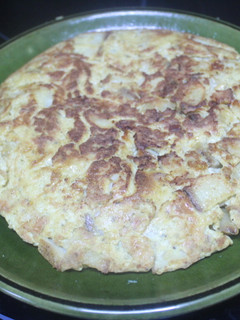 Una foto de Tortilla de sobras de patatas asadas