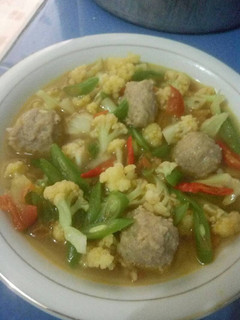 Foto resep Tumis bunga kol, buncis dan bakso isi sayur