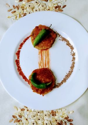 A picture of Alo k kabab.