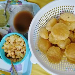 A picture of Pani puri(golgappey).