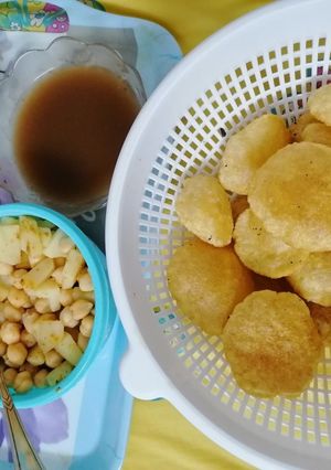 A picture of Pani puri(golgappey).