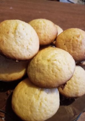 Una foto de Muffins de limón 😋🤤🍋