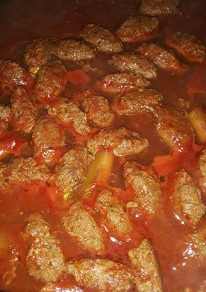 صورة لوصفة كفتة بصوص البندورة