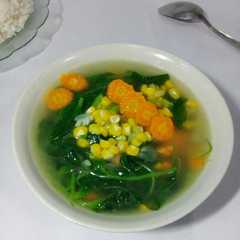 A picture of Sup bayam wortel jagung.