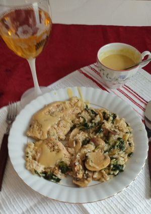 A picture of Chicken & mushroom Traybake.