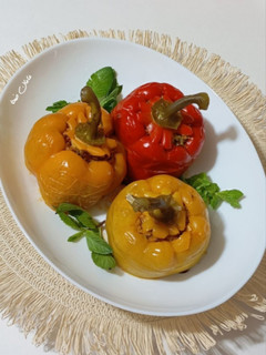 عکسی از دستور دلمه فلفل رنگی🫑