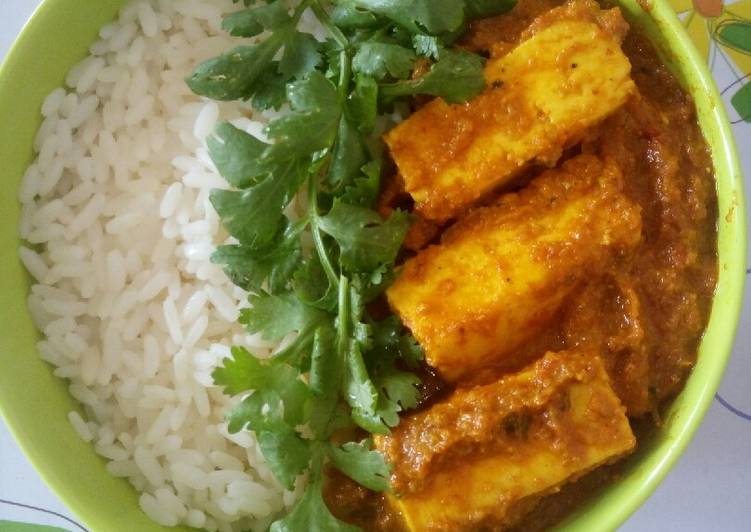 How to Prepare Quick White rice with paneer masala