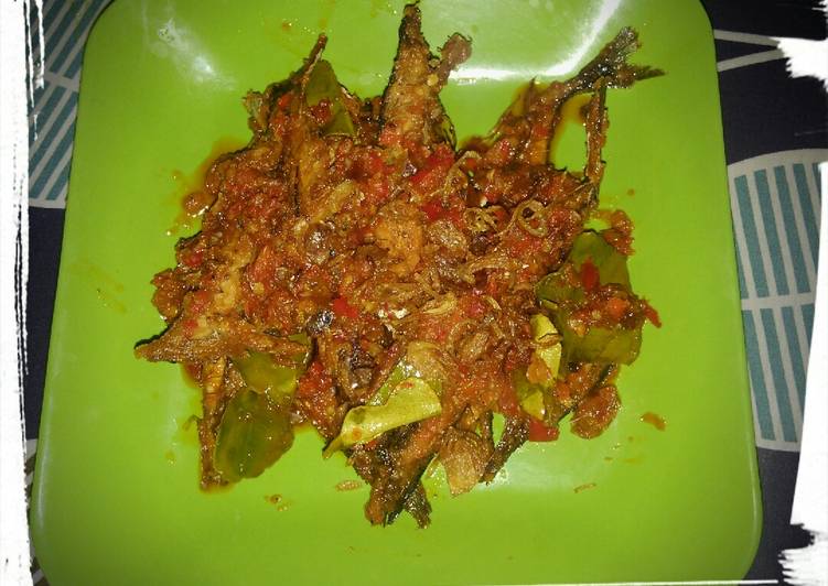 Resep Ikan Pindang Salem Bumbu Pedas yang Lezat